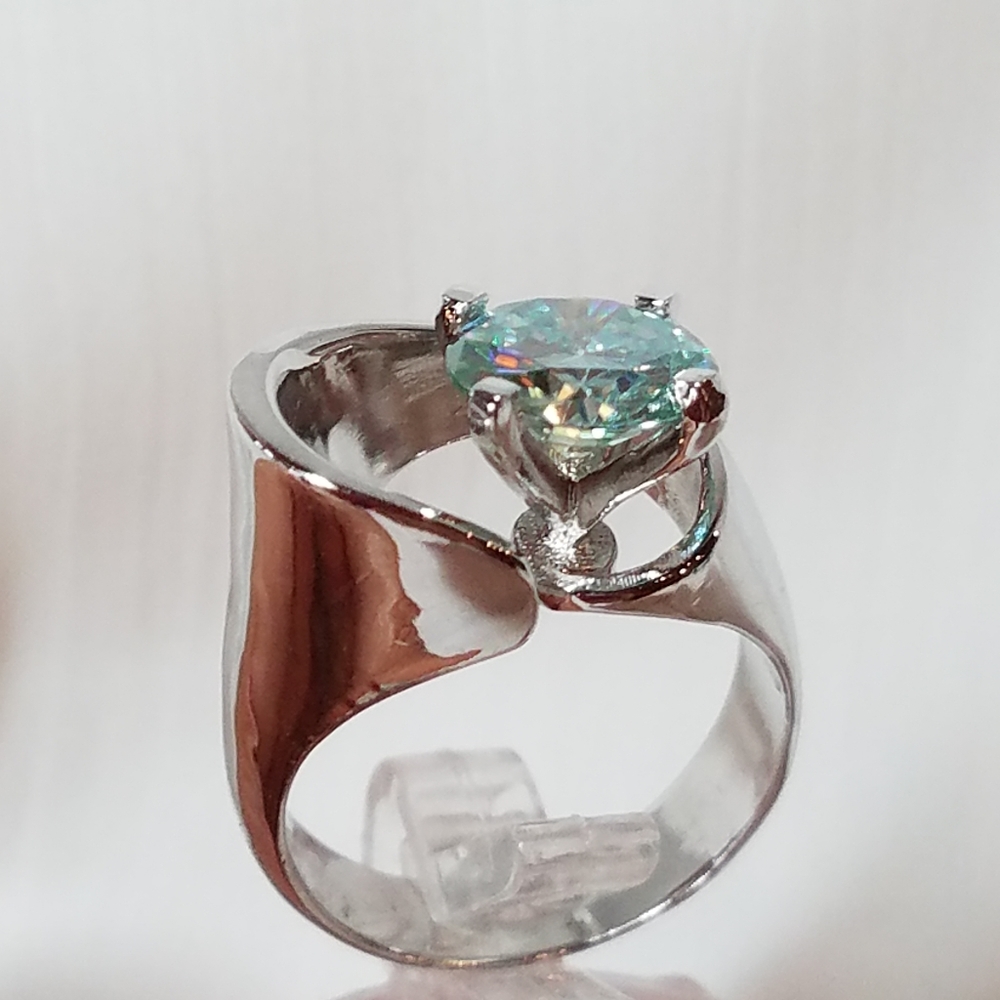 MOISSANITE RING 2.54 ct. - Picture 3 of 13
